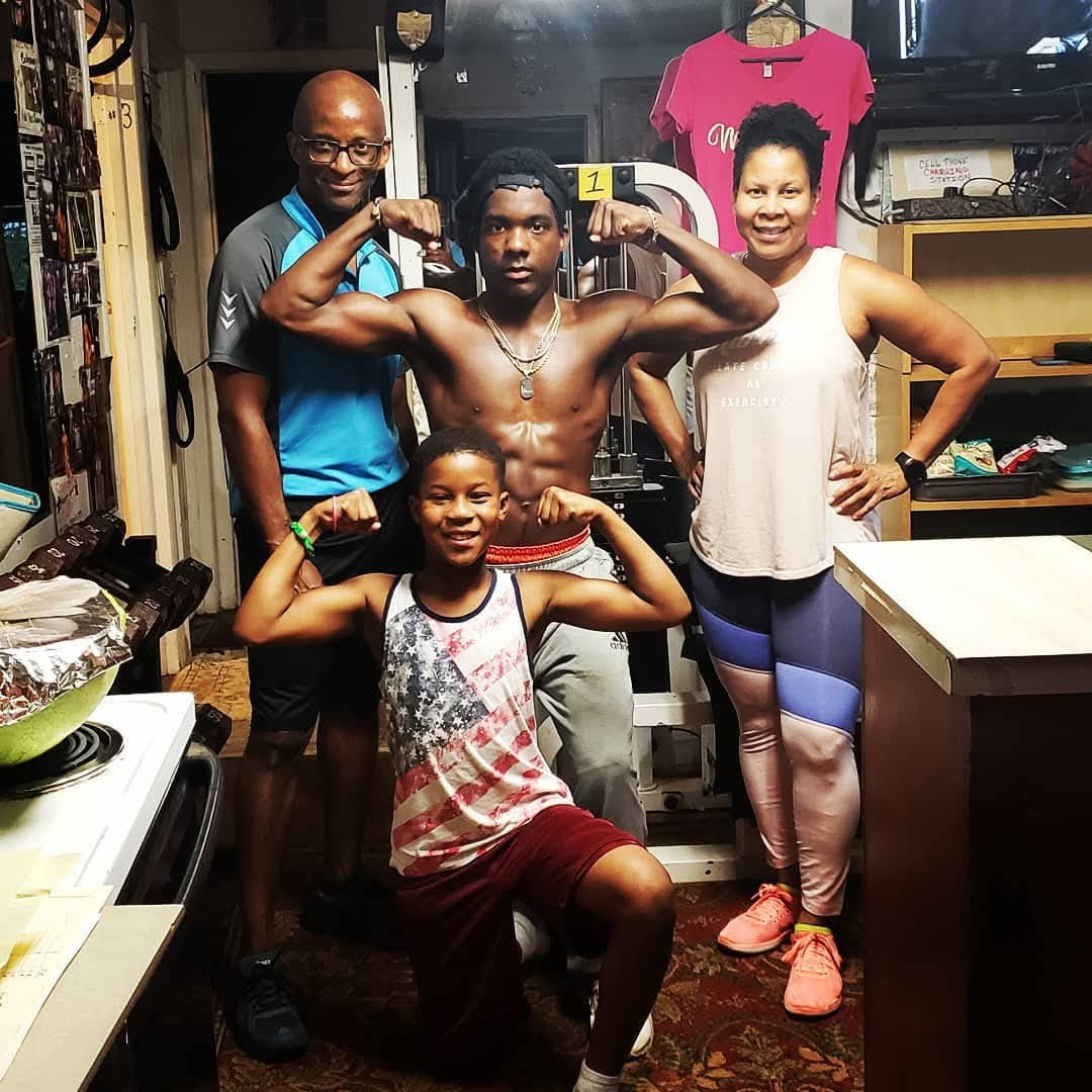 Team Chill's flexing